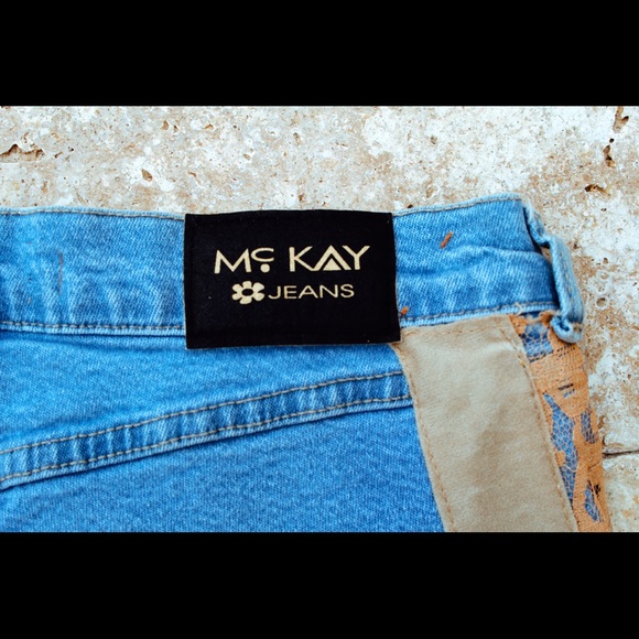 Mc Kay Jeans with fringe and lace embroidery. - Picture 3 of 4